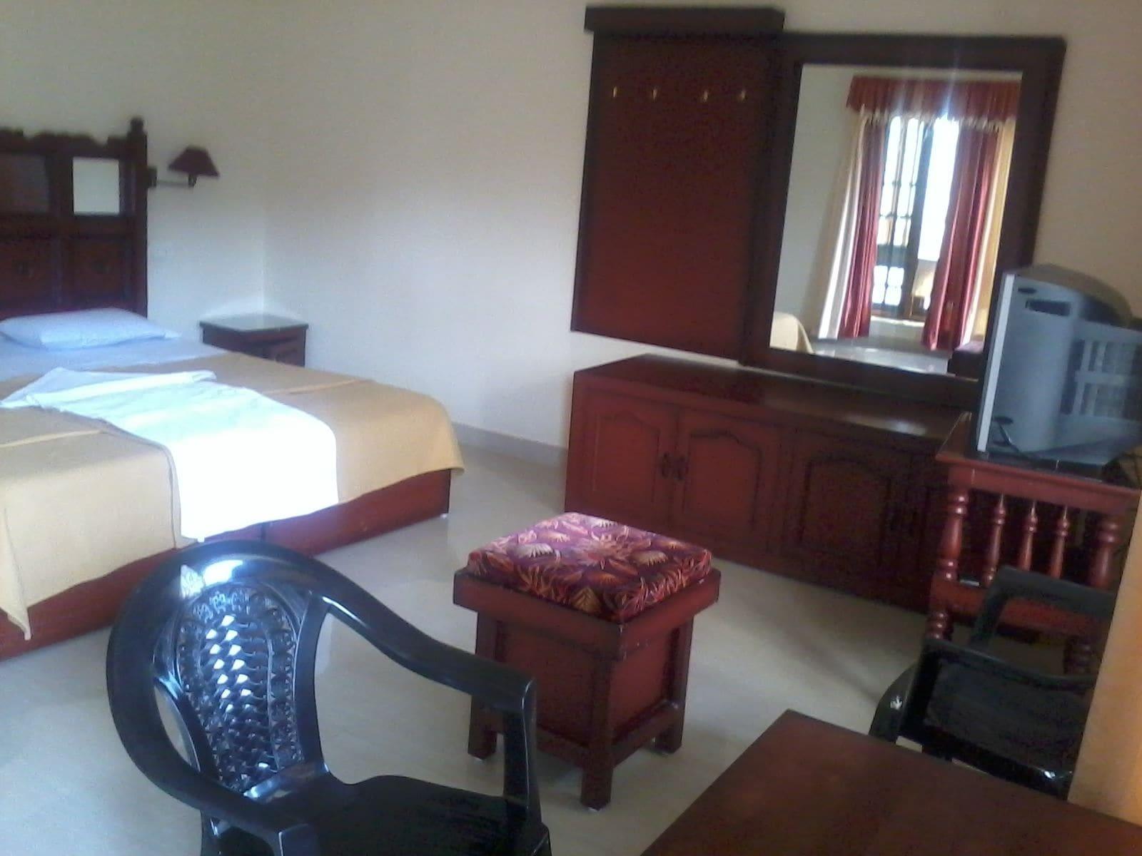 טקאדי Jungle Palace Homestay מראה חיצוני תמונה