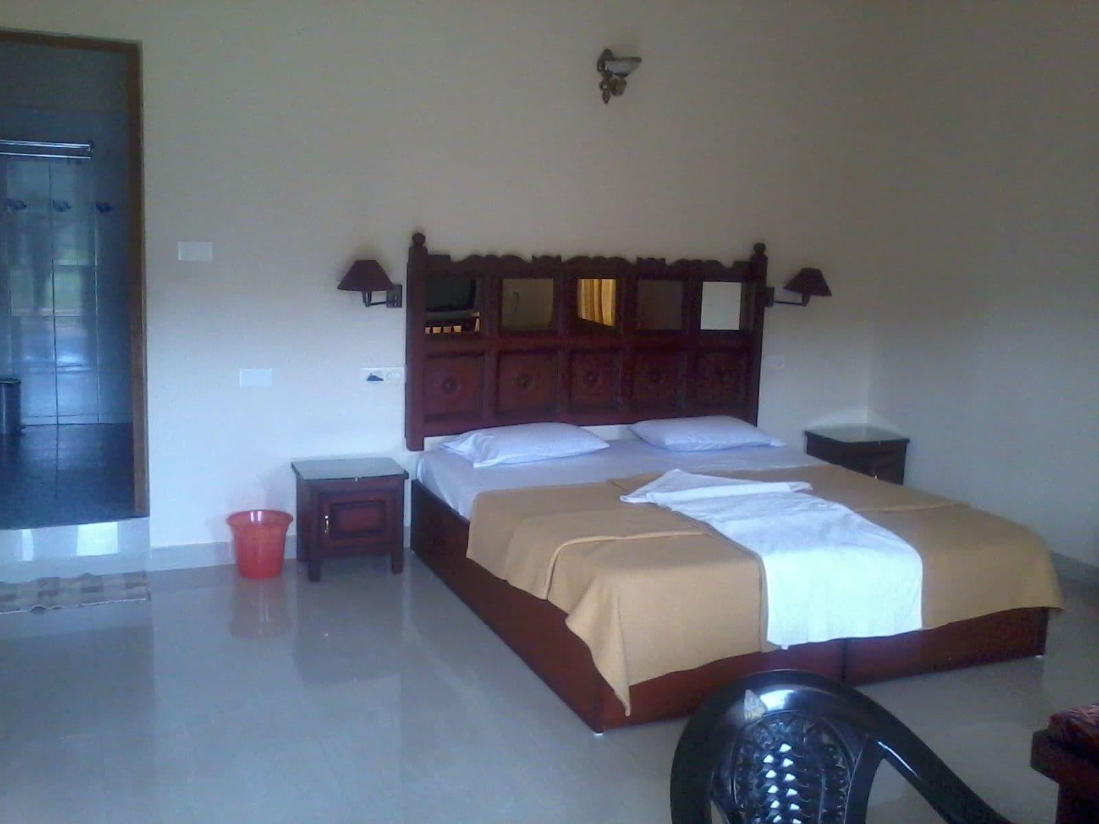 טקאדי Jungle Palace Homestay מראה חיצוני תמונה